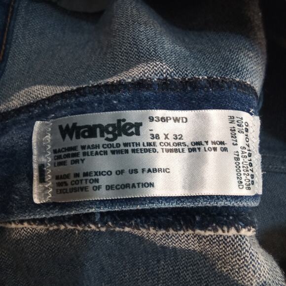 Wrangler Men’s Jeans Blue Denim Straight Leg Size 38x32 Great Condition - Picture 5 of 7